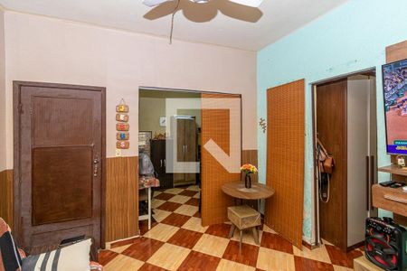 1ª casa - Sala de casa para alugar com 4 quartos, 75m² em Olaria, Rio de Janeiro