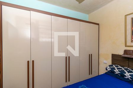 1ª casa - Quarto de casa para alugar com 4 quartos, 75m² em Olaria, Rio de Janeiro