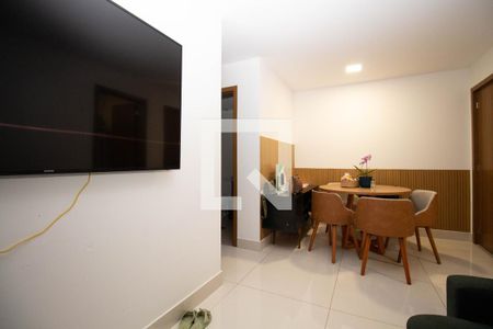 Sala de apartamento à venda com 2 quartos, 64m² em Qs 5, Brasília