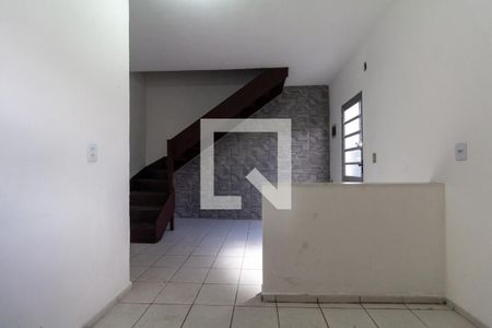 Sala e Cozinha de casa para alugar com 2 quartos, 60m² em Vila Dalila, São Paulo