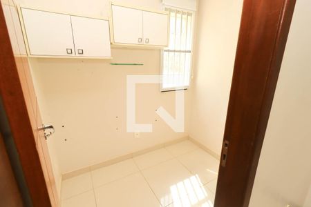 Casa para alugar com 4 quartos, 177m² em Alto do Coqueirinho, Salvador