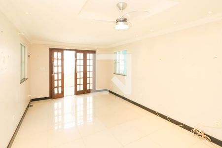 Casa para alugar com 4 quartos, 177m² em Alto do Coqueirinho, Salvador