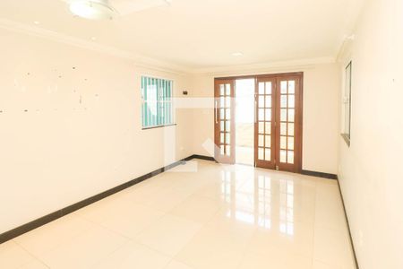 Casa para alugar com 4 quartos, 177m² em Alto do Coqueirinho, Salvador