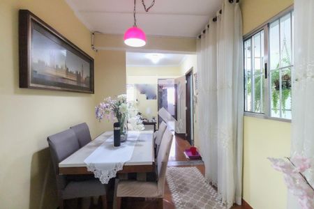 Sala de casa à venda com 4 quartos, 150m² em Lajeado, São Paulo