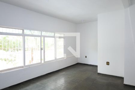Sala 1 de casa à venda com 2 quartos, 140m² em Itaquera, São Paulo