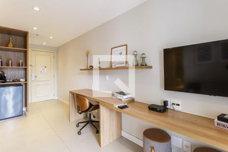 Sala de apartamento à venda com 2 quartos, 50m² em Vila Olímpia, São Paulo