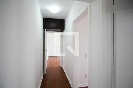 Corredor de apartamento para alugar com 3 quartos, 75m² em Itaim Bibi, São Paulo