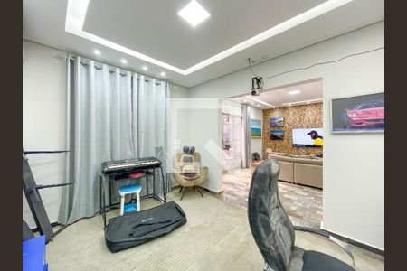 Escritório  de casa para alugar com 3 quartos, 360m² em Riacho das Pedras, Contagem