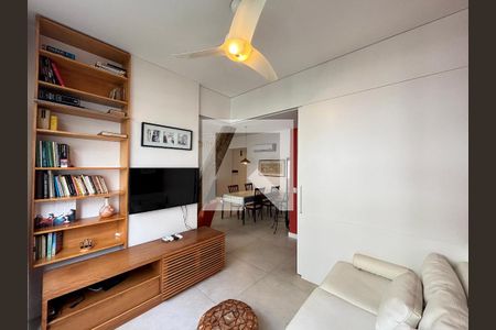 Sala de apartamento para alugar com 3 quartos, 95m² em Leme, Rio de Janeiro