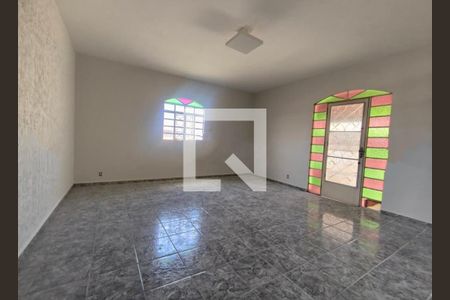 Sala de casa para alugar com 4 quartos, 360m² em Riacho das Pedras, Contagem