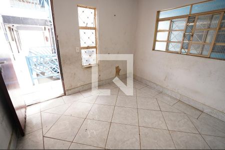 Apartamento para alugar com 3 quartos, 80m² em L-1, Qd79 - Vila Redencao, Goiânia