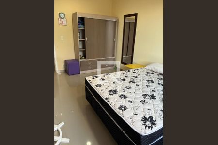 Quarto de casa para alugar com 3 quartos, 110m² em Unamar, Cabo Frio