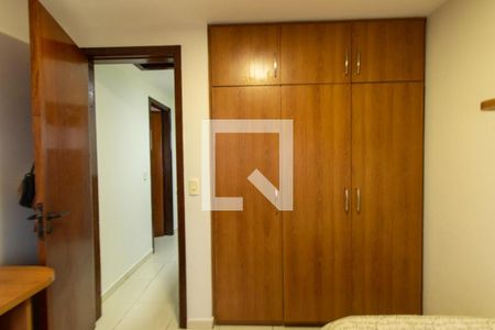 Quarto 1 de casa de condomínio para alugar com 2 quartos, 98m² em Boqueirão, Curitiba