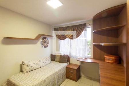 Quarto 1 de casa de condomínio para alugar com 2 quartos, 98m² em Boqueirão, Curitiba