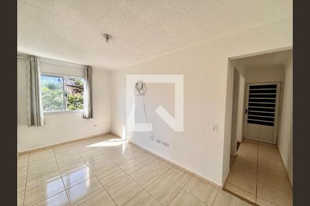 Sala de apartamento para alugar com 2 quartos, 50m² em Lageado, Ferraz de Vasconcelos