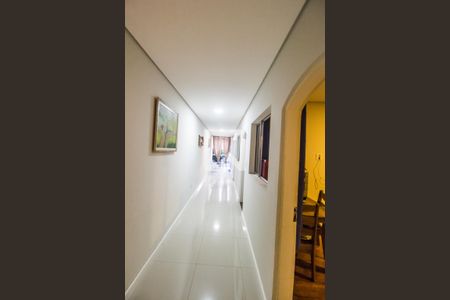 Escada de casa para alugar com 3 quartos, 160m² em Jardim Tupa, Barueri