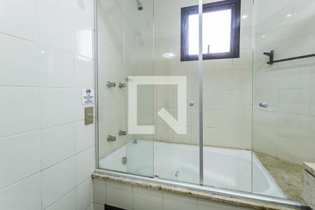 Banheiro de apartamento à venda com 1 quarto, 42m² em Vila Nova Conceição, São Paulo