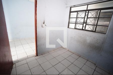 Apartamento para alugar com 3 quartos, 70m² em L-1, Qd79 Vila Redencao, Goiânia