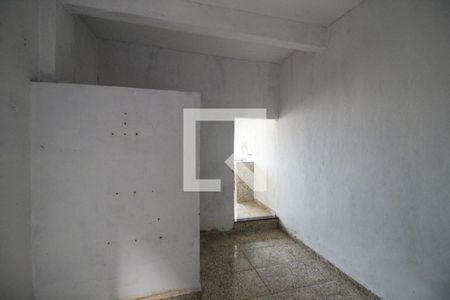 Quarto de casa para alugar com 1 quarto, 45m² em Coréia, Mesquita