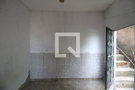 Quarto de casa para alugar com 1 quarto, 45m² em Coréia, Mesquita