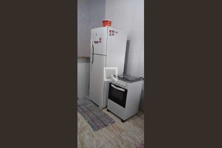 Cozinha de casa de condomínio para alugar com 2 quartos, 48m² em Bairro Nova Califórnia, Cabo Frio