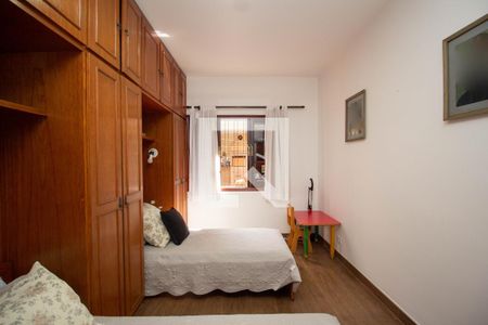 Quarto 2 de casa à venda com 3 quartos, 270m² em Parque Sao Domingos, São Paulo