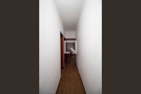 Corredor de casa à venda com 3 quartos, 270m² em Parque Sao Domingos, São Paulo