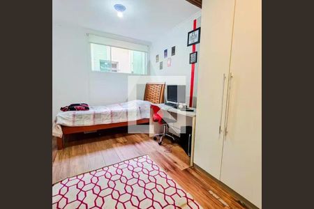Casa à venda com 4 quartos, 251m² em Santa Terezinha, Santo André