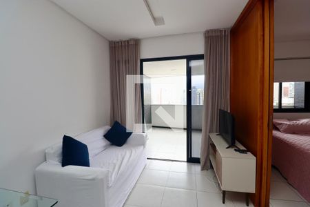 Sala de apartamento para alugar com 1 quarto, 52m² em Caminho das Árvores, Salvador
