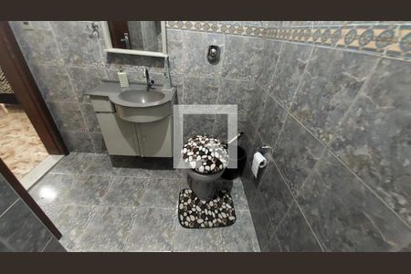 Banheiro de casa para alugar com 3 quartos, 290m² em Taquara, Rio de Janeiro