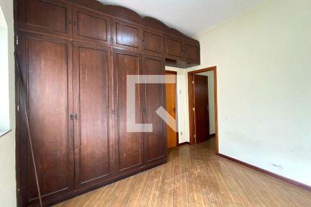 Quarto 1 de casa para alugar com 2 quartos, 102m² em Colégio Batista, Belo Horizonte