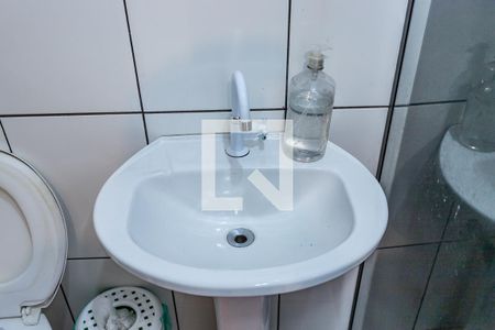 Banheiro de casa para alugar com 1 quarto, 140m² em Jardim Santa Lucrecia, São Paulo