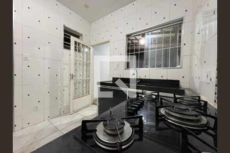 Cozinha de kitnet/studio para alugar com 1 quarto, 30m² em Vale Do Jatoba (Barreiro, Contagem