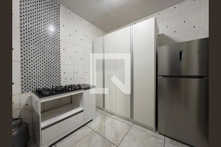 Cozinha de kitnet/studio para alugar com 1 quarto, 30m² em Vale Do Jatoba (Barreiro, Contagem