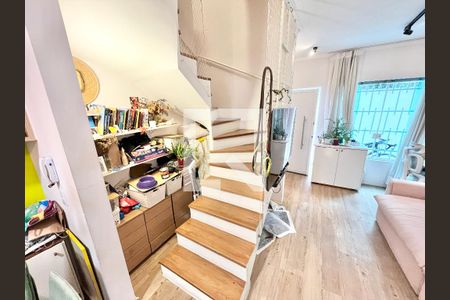 Sala de casa de condomínio à venda com 2 quartos, 100m² em Parada Inglesa, São Paulo