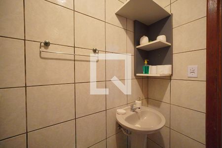 Banheiro Social de casa para alugar com 1 quarto, 45m² em Cachoeira do Bom Jesus, Florianópolis