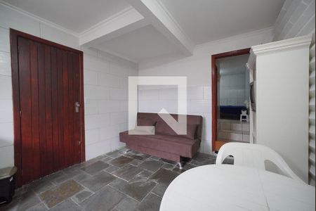 Sala de casa para alugar com 1 quarto, 45m² em Cachoeira do Bom Jesus, Florianópolis