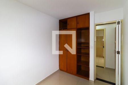 Quarto 1 de apartamento para alugar com 2 quartos, 52m² em Vila Alpina, São Paulo