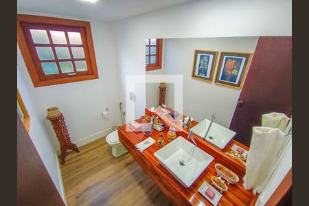 Casa à venda com 4 quartos, 300m² em Itacoatiara, Niterói