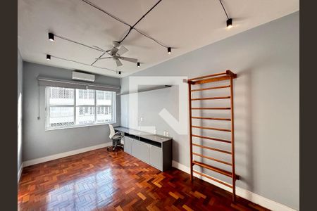 Quarto de apartamento para alugar com 3 quartos, 150m² em Copacabana, Rio de Janeiro