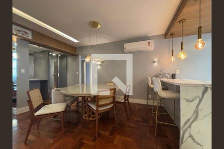 Sala de apartamento para alugar com 3 quartos, 150m² em Copacabana, Rio de Janeiro