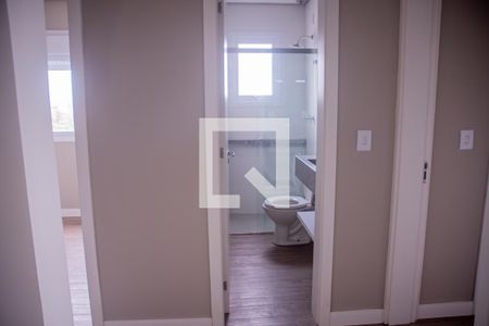 Banheiro Corredor de apartamento para alugar com 1 quarto, 87m² em Dom Feliciano, Gravataí