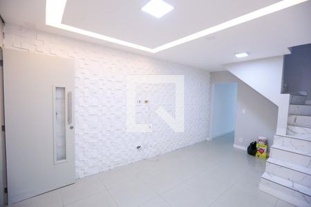 Sala de casa à venda com 3 quartos, 85m² em Jardim Santo Elias, São Paulo