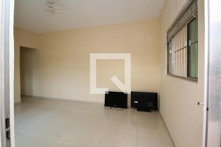 Entrada de casa para alugar com 4 quartos, 250m² em Bairro do Maranhao, Cotia