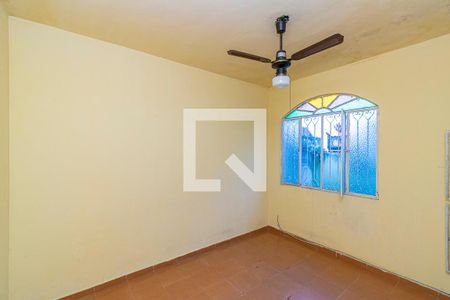 Sala de casa à venda com 2 quartos, 100m² em Rocha Miranda, Rio de Janeiro