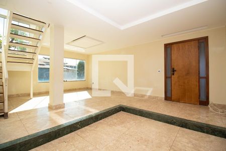 Sala de casa à venda com 7 quartos, 350m² em Condomínio Vivendas Friburgo, Brasília