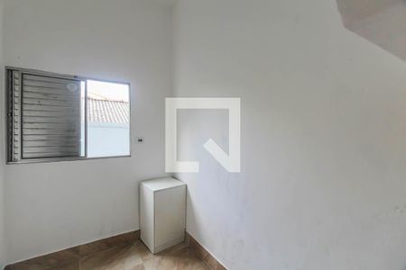 Quarto 2 de casa para alugar com 2 quartos, 60m² em Vila Alpina, São Paulo