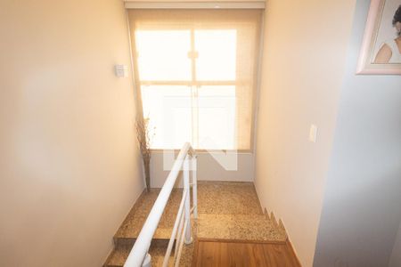 Escada de casa de condomínio à venda com 3 quartos, 250m² em Campo Grande, Rio de Janeiro