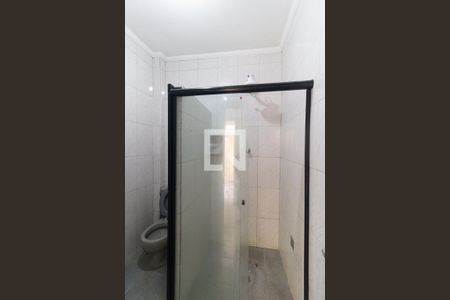 Banheiro de casa para alugar com 1 quarto, 45m² em Vila Brasilio Machado, São Paulo