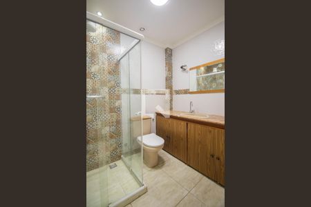 Banheiro de casa para alugar com 1 quarto, 45m² em Mutua, São Gonçalo